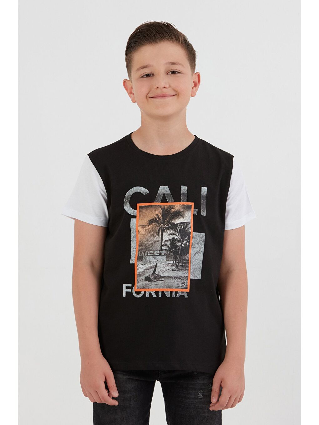 Siyah %100 Pamuk Palmiye Baskılı Erkek Çocuk Tişört