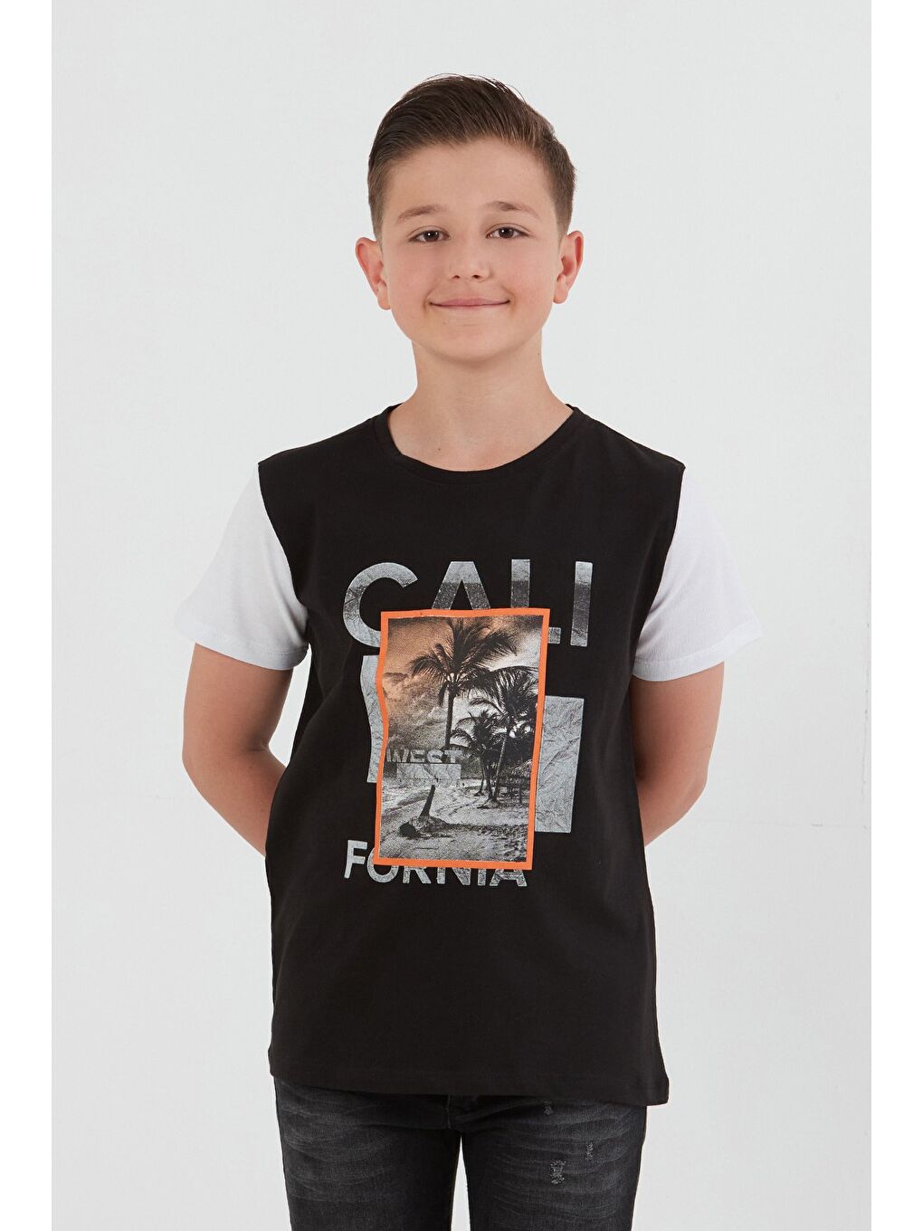 Siyah %100 Pamuk Palmiye Baskılı Erkek Çocuk Tişört-1