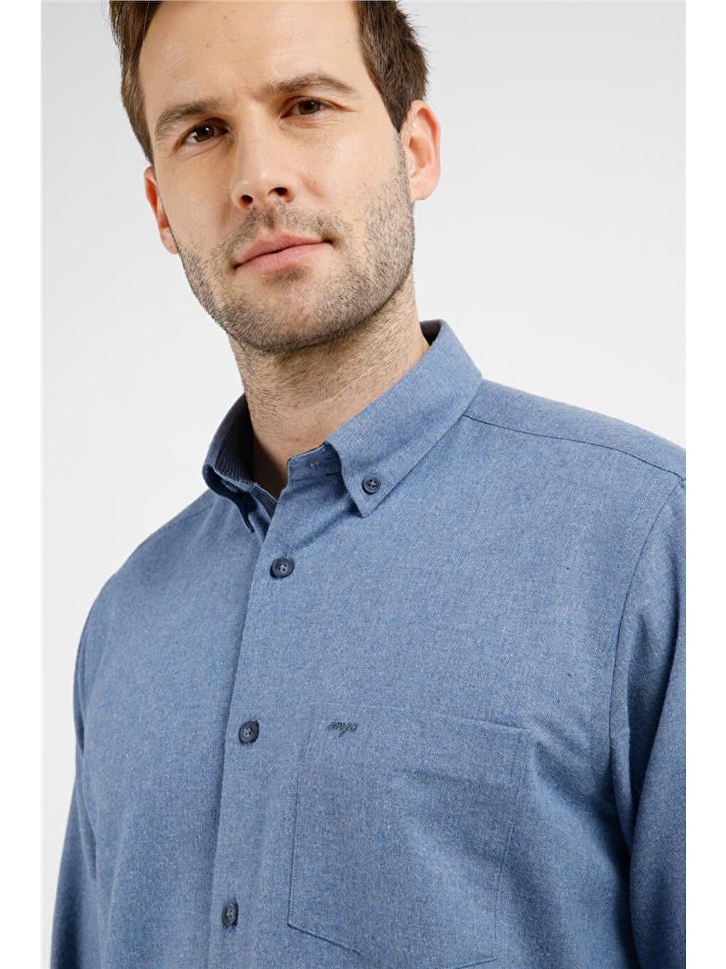 Koyu Mavi Düğmeli Yaka Uzun Kol Cepli Comfort Fit Pamuklu Gömlek 1004255234-3