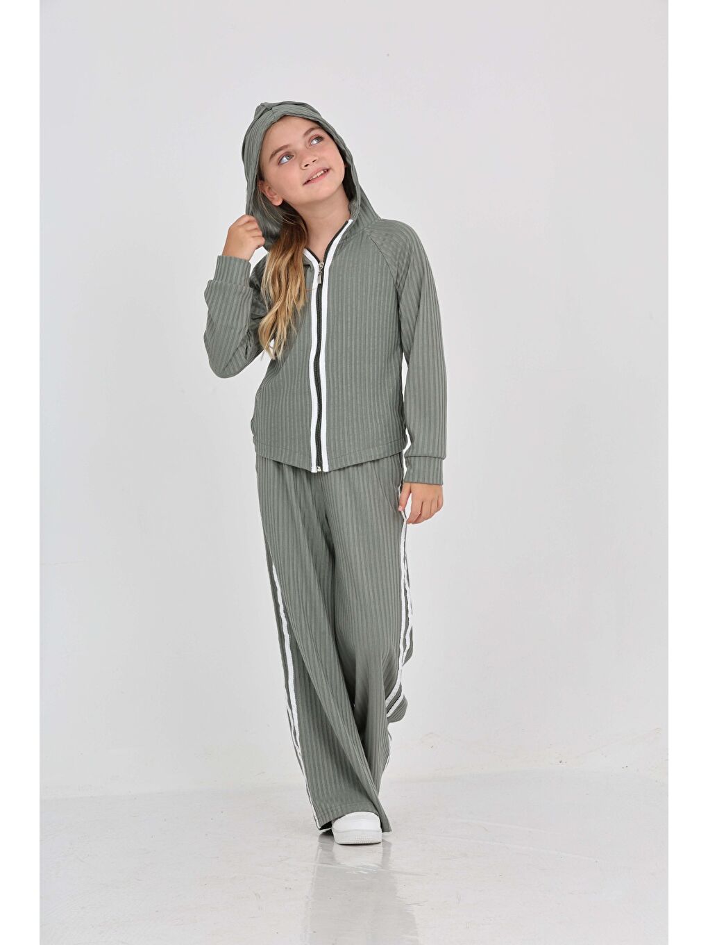 Haki Kız Çocuk Şerit Detaylı Eşofman Takım-3