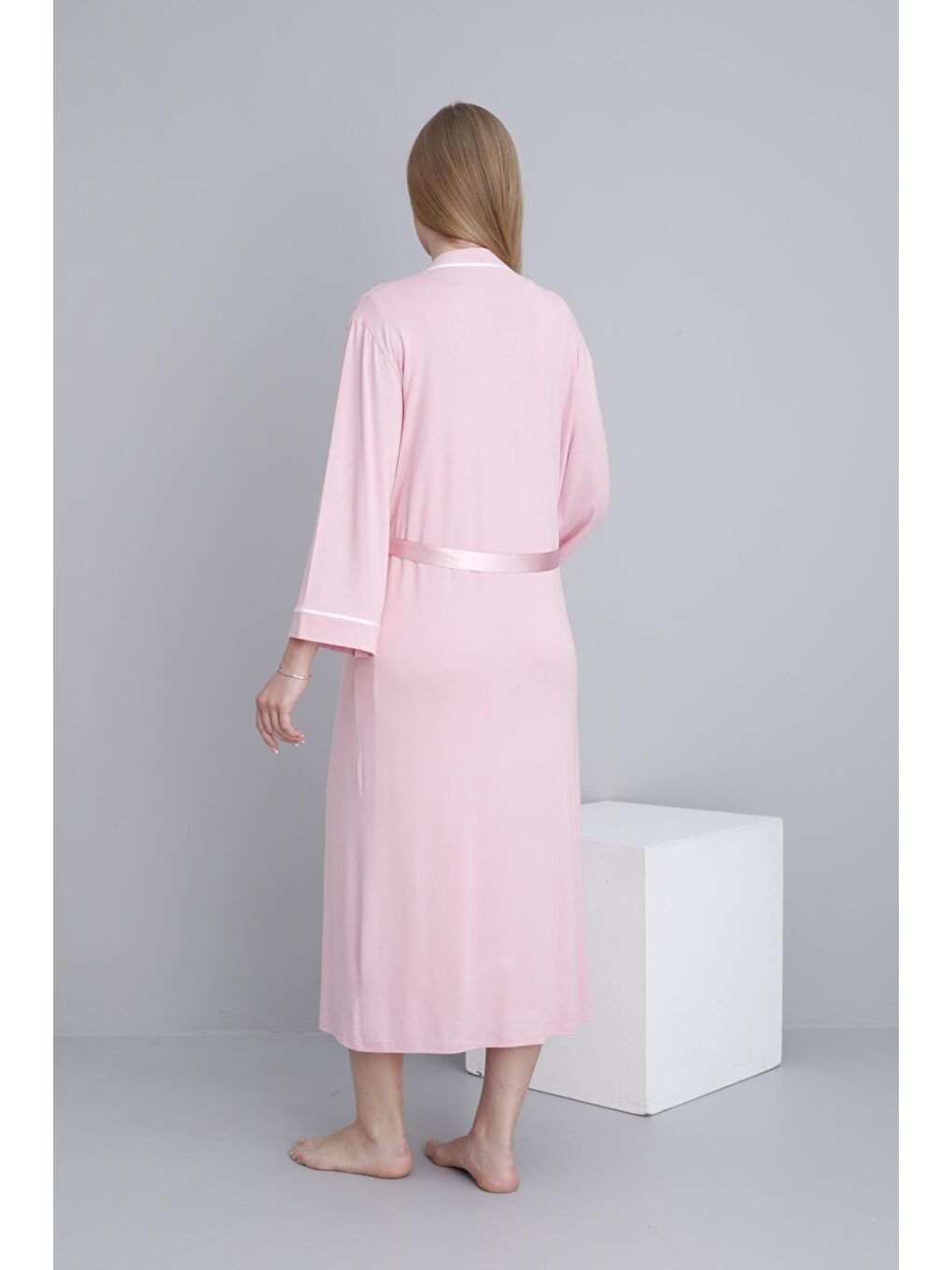 Pembe Sabahlıklı Hamile ve Lohusa V Yaka Sıfır Kol Gecelik Takımı-2