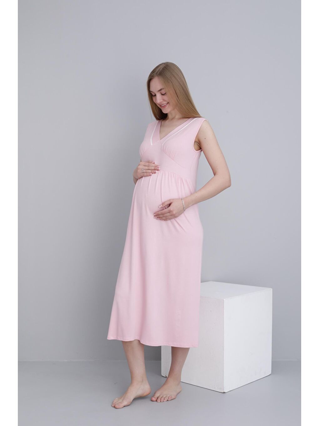 Pembe Sabahlıklı Hamile ve Lohusa V Yaka Sıfır Kol Gecelik Takımı-4