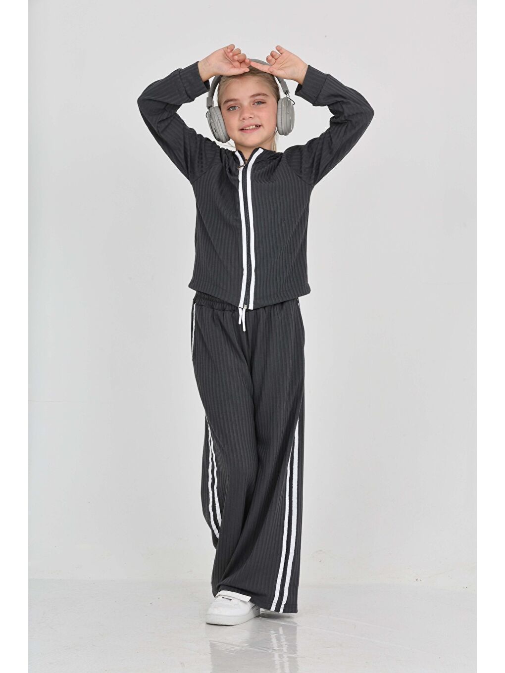 Antrasit Kız Çocuk Şerit Detaylı Eşofman Takım-2