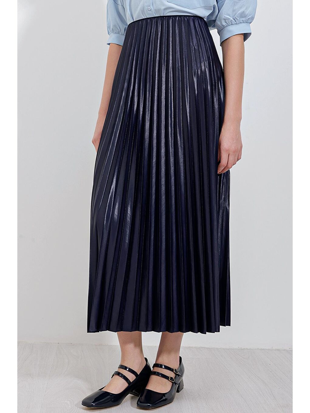 8009 Deri Görünümlü Piliseli Etek - Lacivert-3