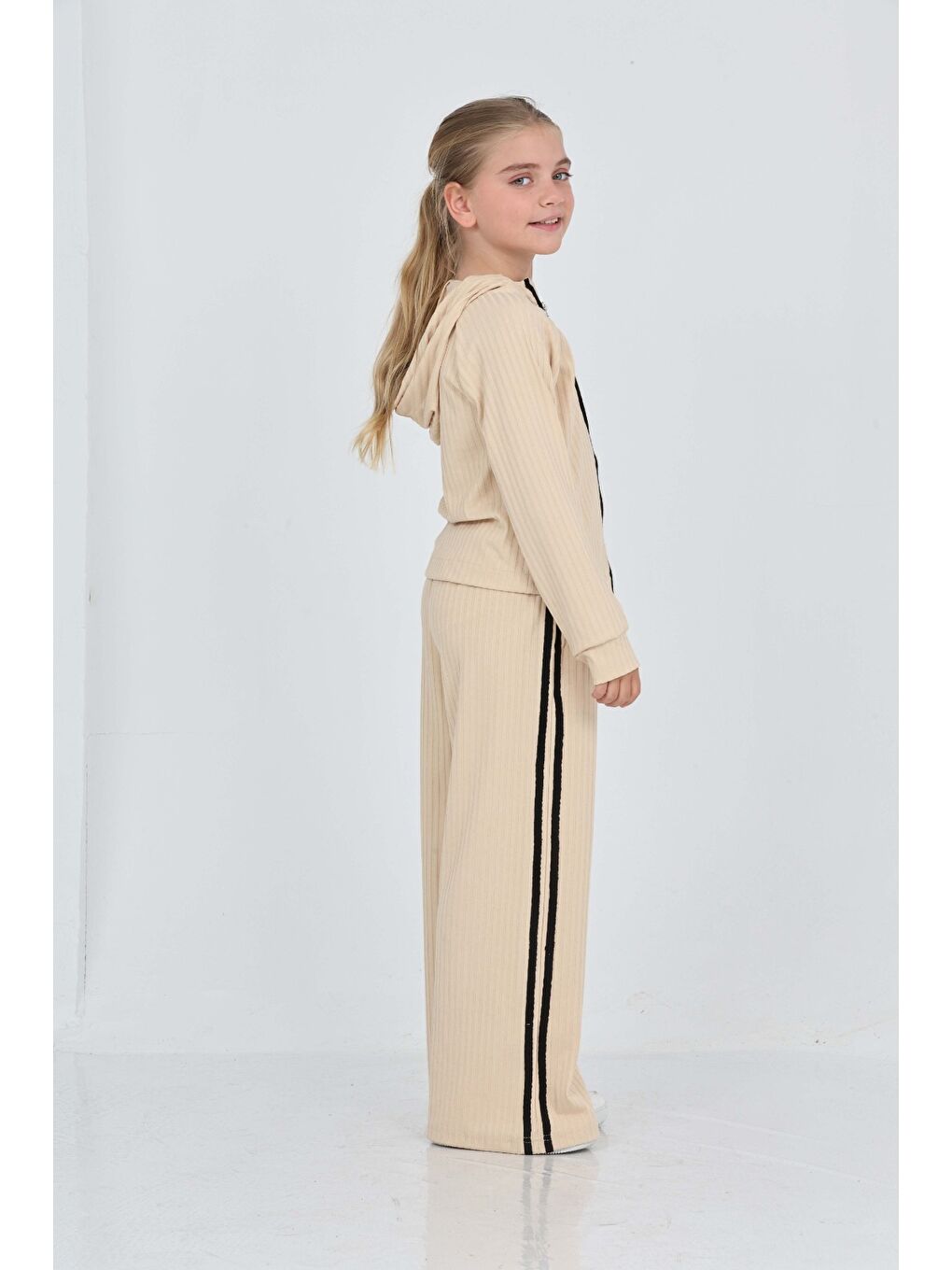 Bej Kız Çocuk Şerit Detaylı Eşofman Takım-4