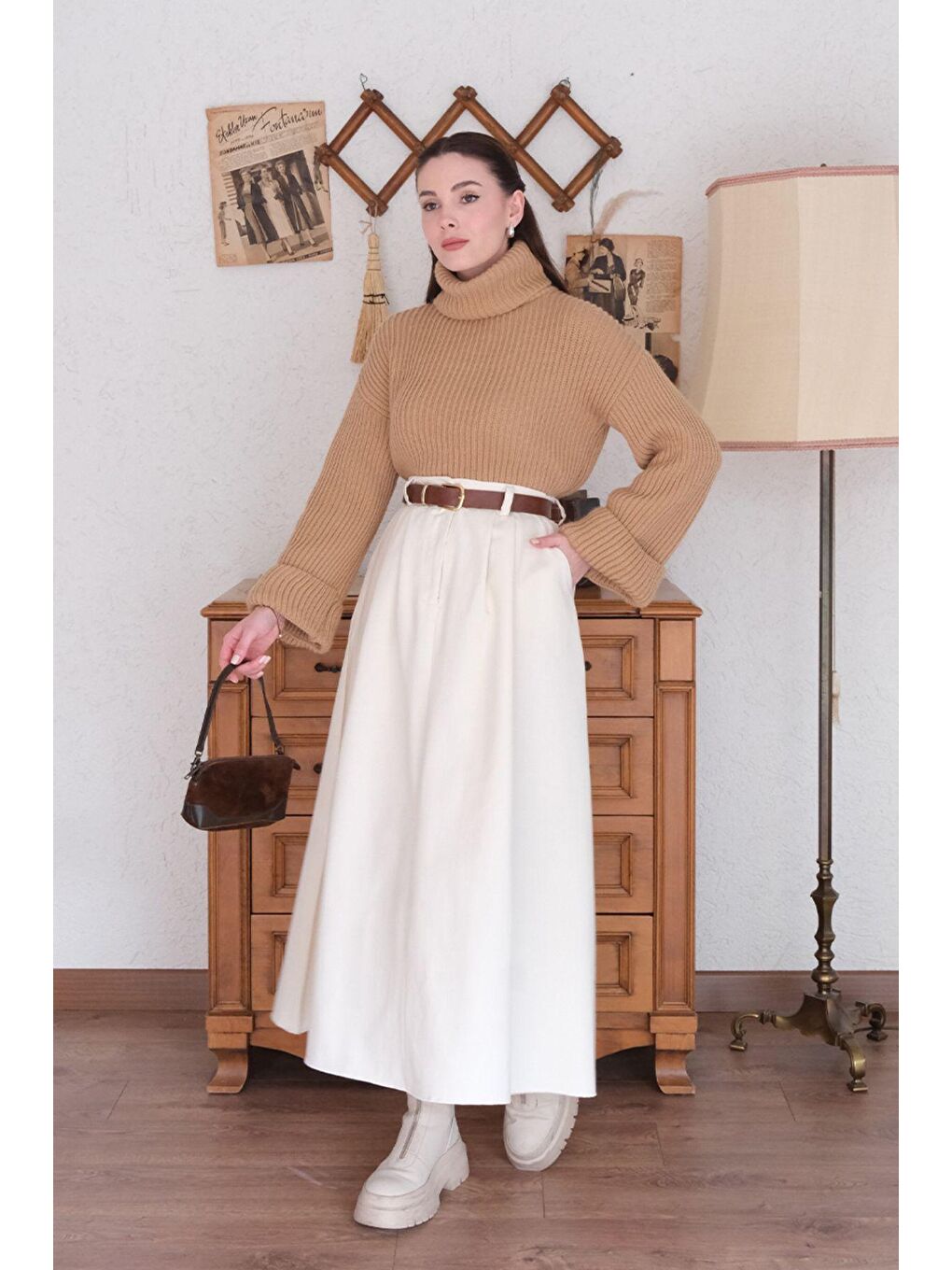 Ekru Tek Düğmeli Keten Etek-1