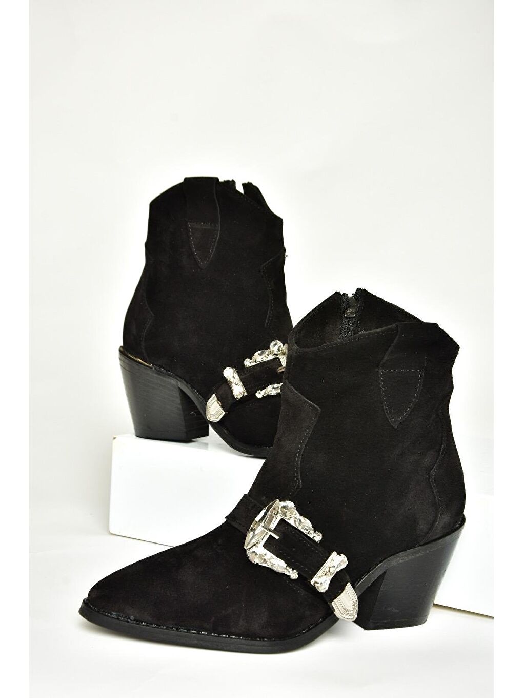 T3803950 Siyah Kadın Bot-1