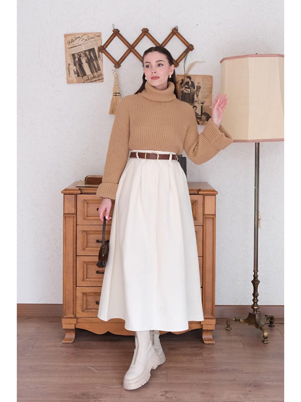 Ekru Tek Düğmeli Keten Etek-5