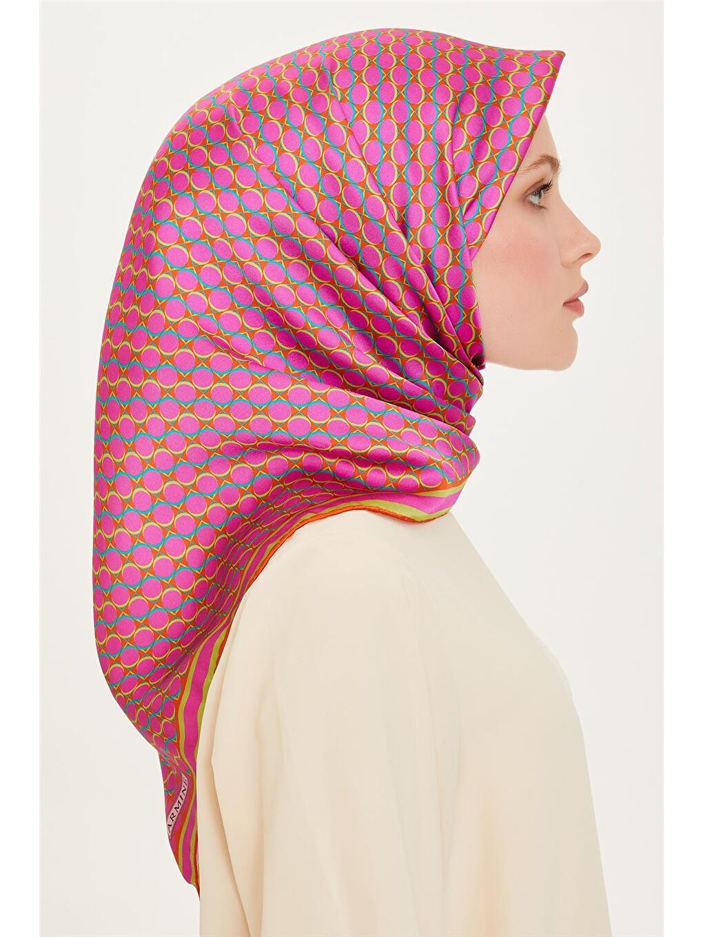 Karışık Geometrik Desenli Sura Saf İpek Eşarp 9226D 81 12-1