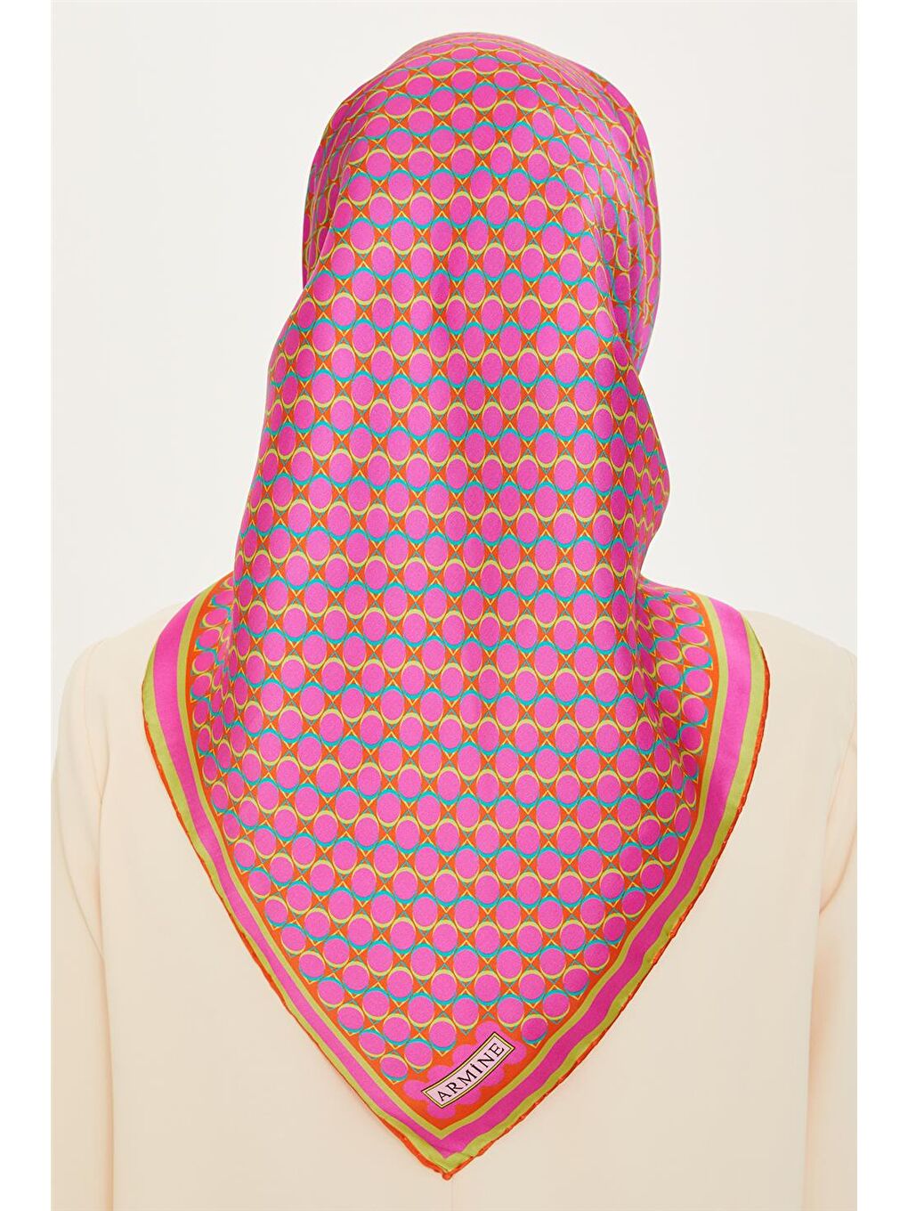 Karışık Geometrik Desenli Sura Saf İpek Eşarp 9226D 81 12-3