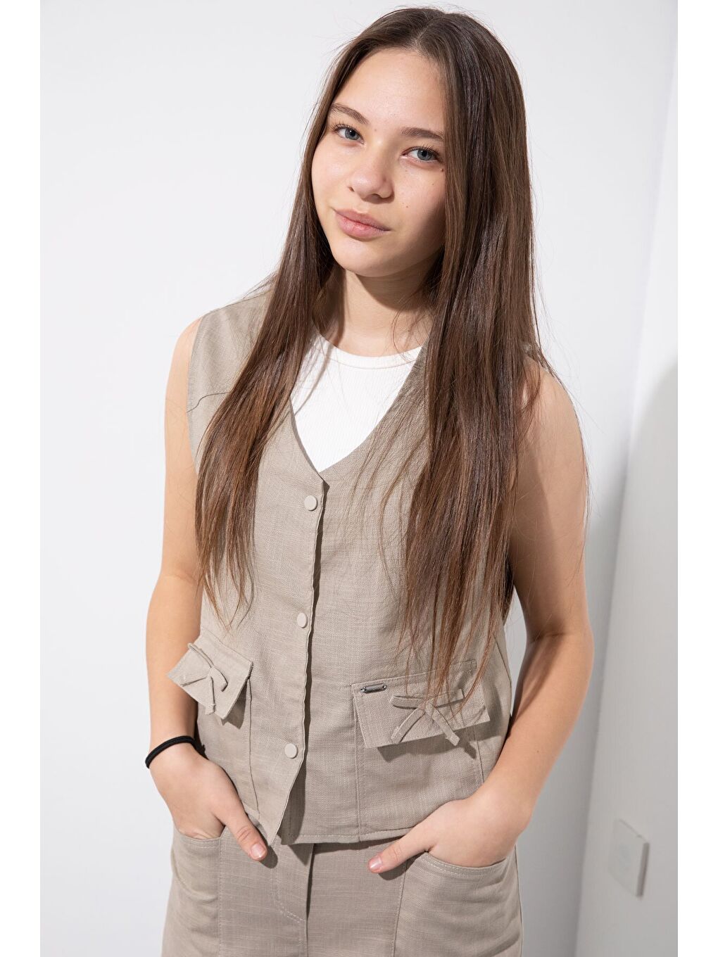 Bej Cepli Keten Yelekli Yüksek Bel Pantolonlu Kız Çocuk Alt Üst Takım 23546-3