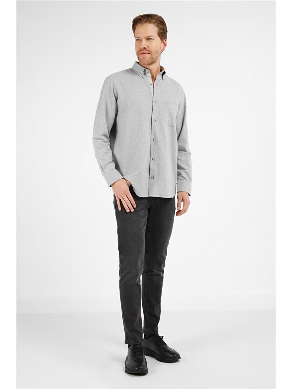 Gri Düğmeli Yaka Uzun Kol Cepli Comfort Fit Pamuklu Gömlek 1004255234-3