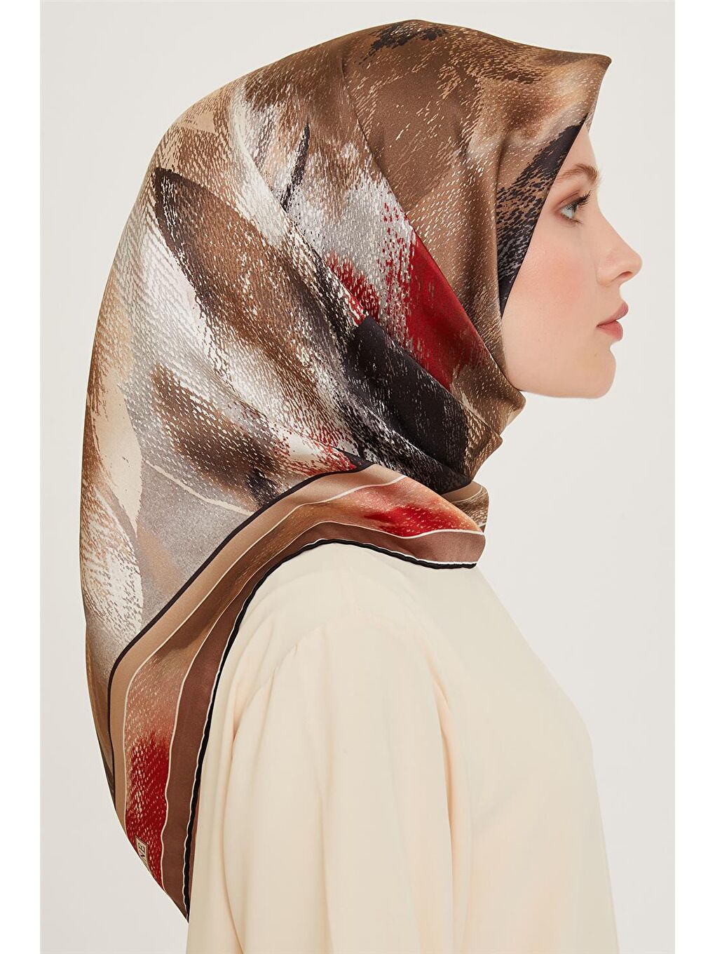 Kahverengi Soyut Desenli Sura Saf İpek Eşarp 9240D 06-1