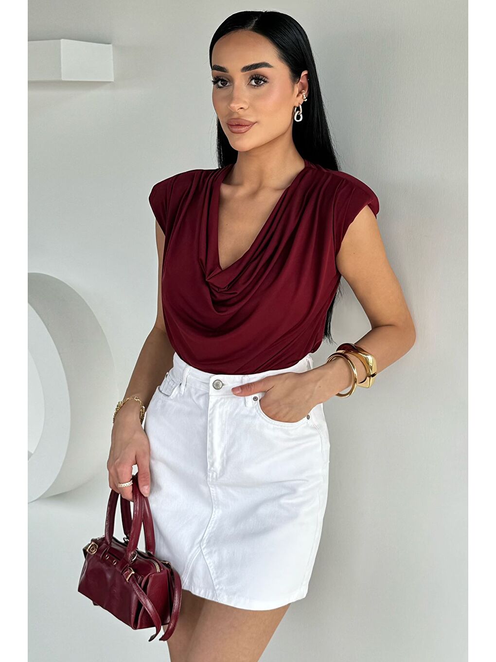 Bordo Kadın Omuz Vatkalı Degaje Yaka Bluz-1