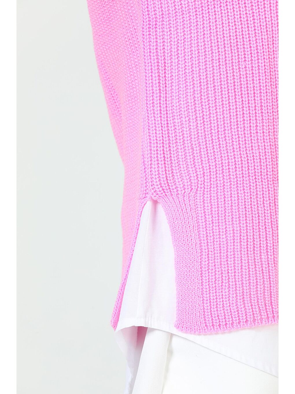 Pembe Kadın V Yaka Yan Yırtmaçlı Triko Süvete-6