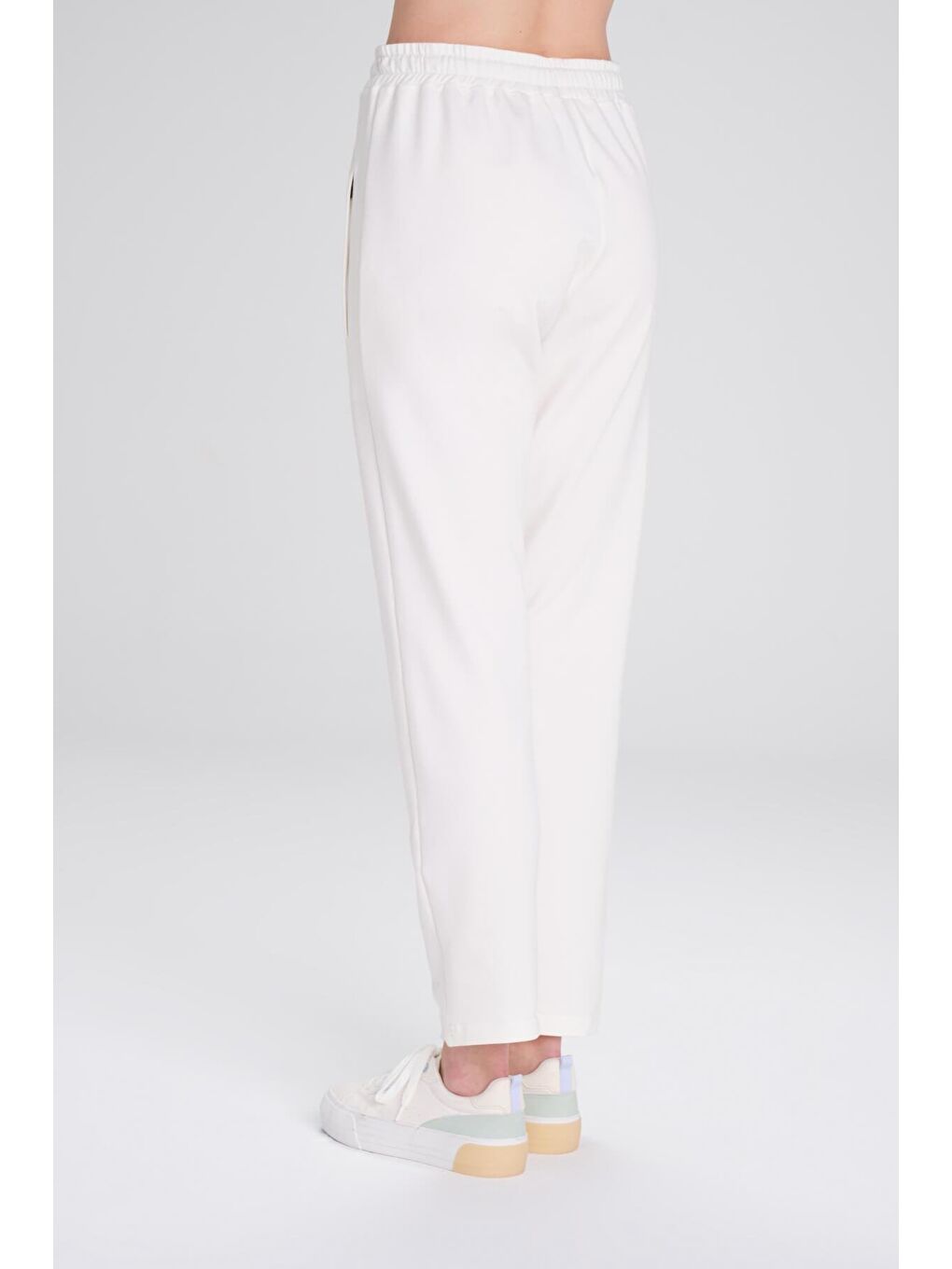Active Pamuklu Boru Paça Ekru Spor Pantolonu Eşofman Altı Act-4-1