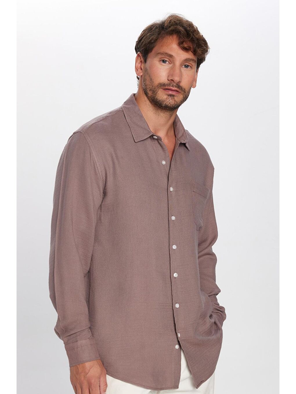 Erkek Relax Fit Rahat Kesim Viskon Pamuklu Tek Cepli Düz Mürdüm Gömlek