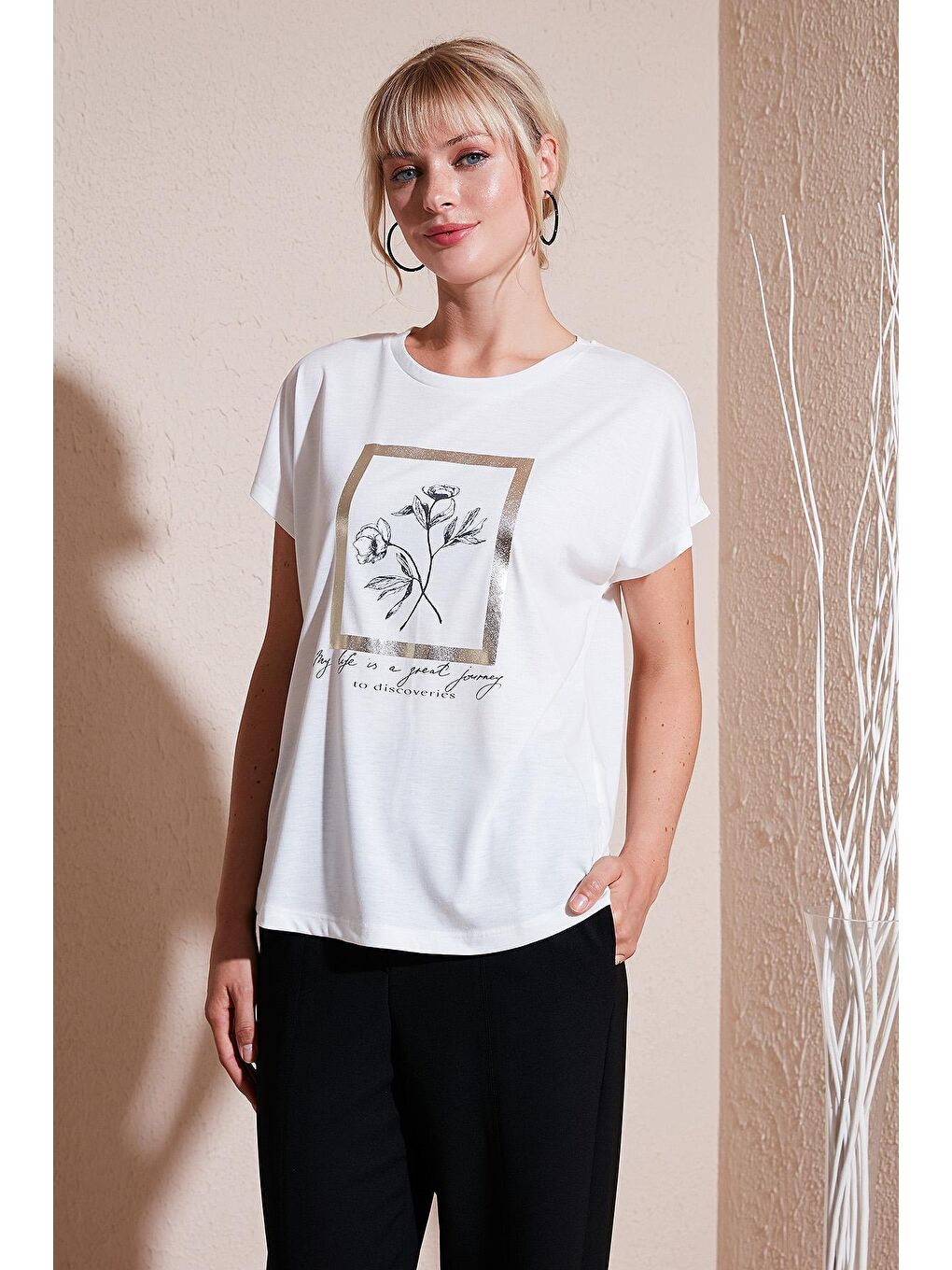 Lela Ekru Baskılı Bisiklet Yaka Regular Fit T Shirt 6671006