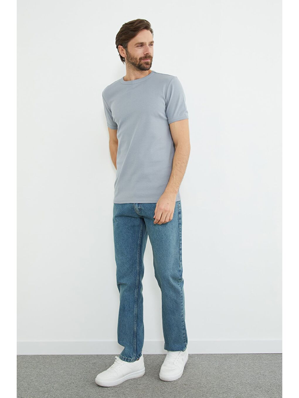 Gri Basic Bisiklet Yaka Ribanalı Tişört-2