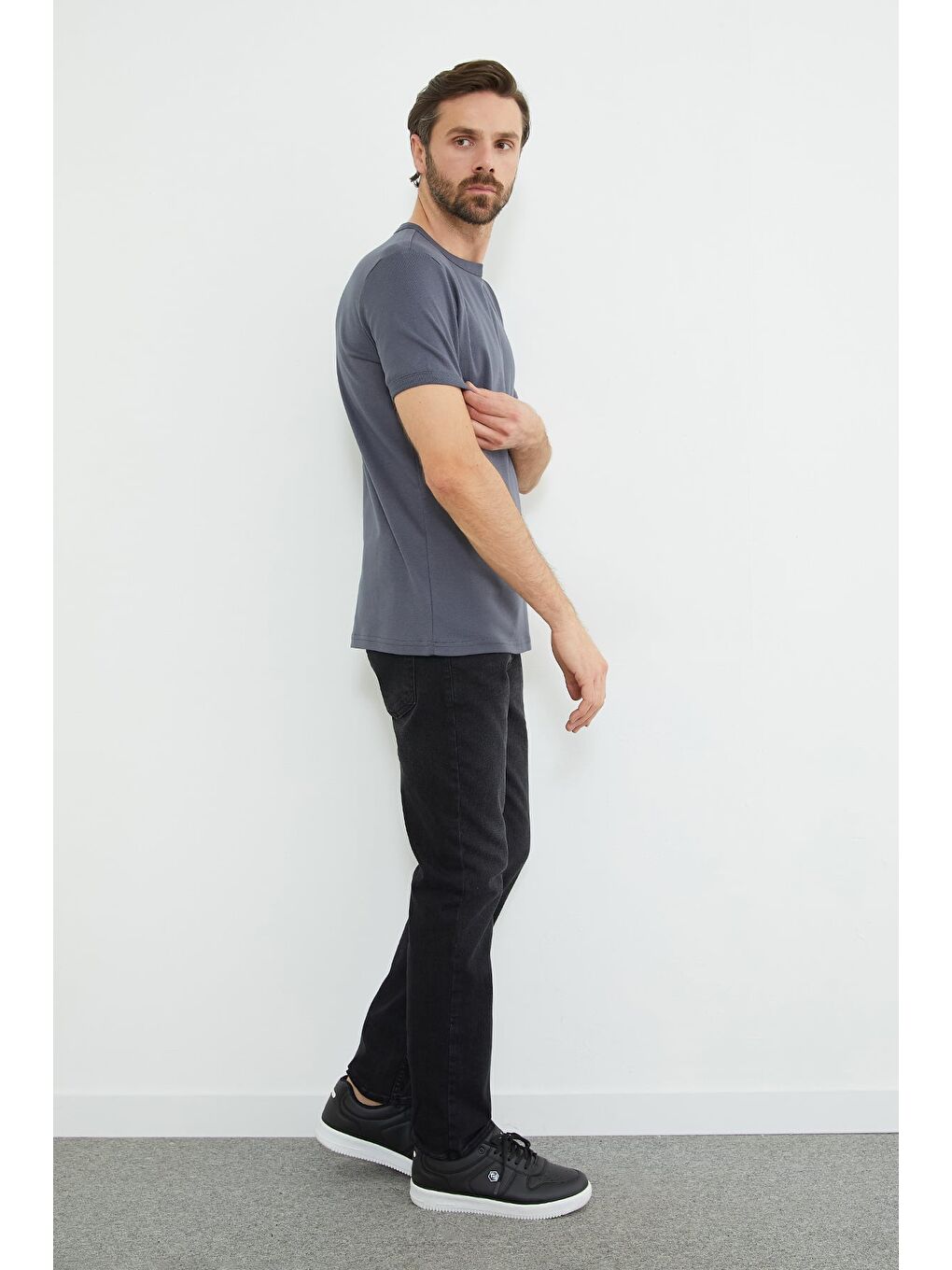 Antrasit Basic Bisiklet Yaka Ribanalı Tişört-3