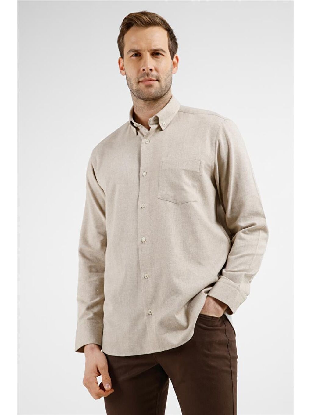 Bej Düğmeli Yaka Uzun Kol Cepli Comfort Fit Pamuklu Gömlek 1004255234-1