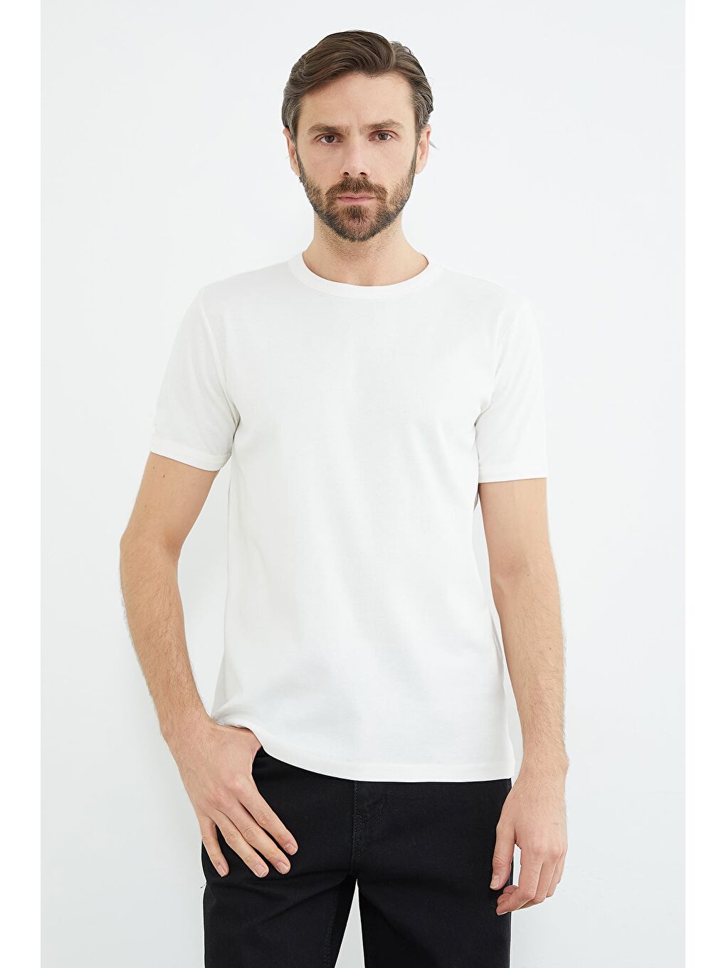 Ekru Basic Bisiklet Yaka Ribanalı Tişört