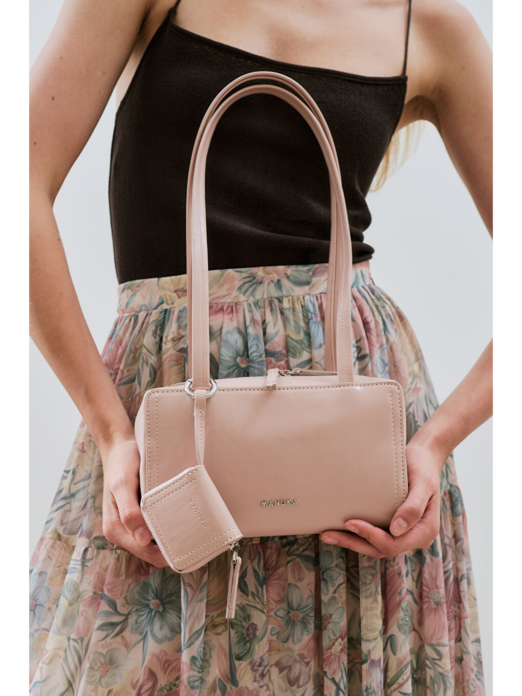 Pembe Muse Omuz Çanta Mochı