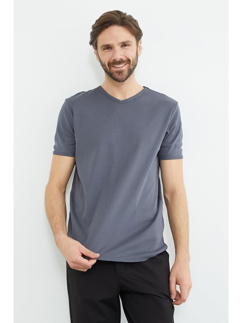Antrasit Basic Ribanalı V Yaka Tişört