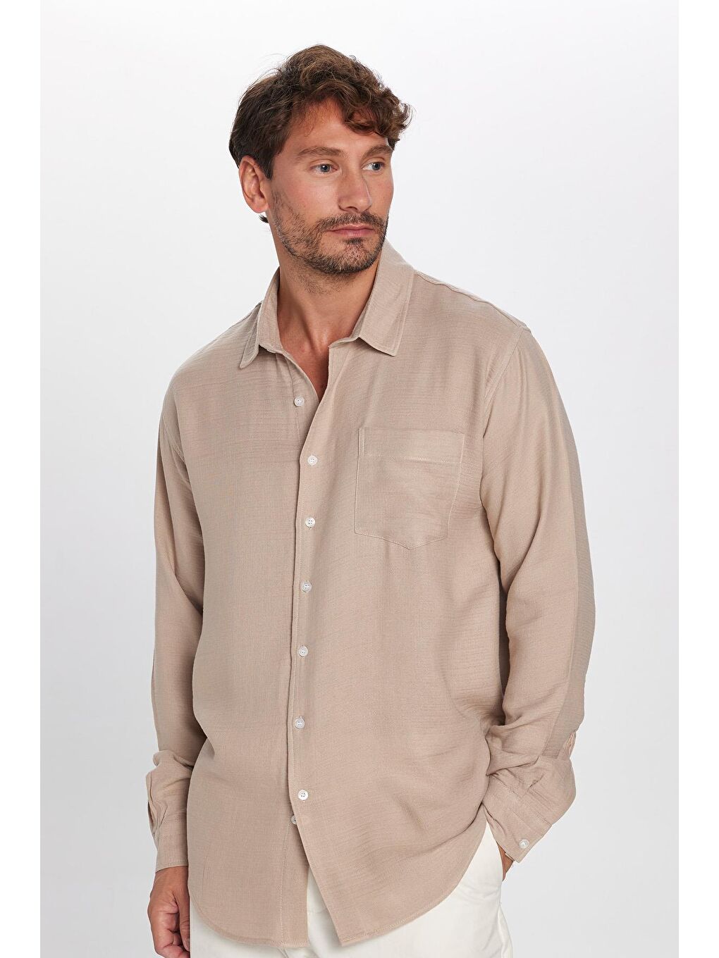 Bej Erkek Relax Fit Rahat Kesim Viskon Pamuklu Tek Cepli Düz Taş Gömlek