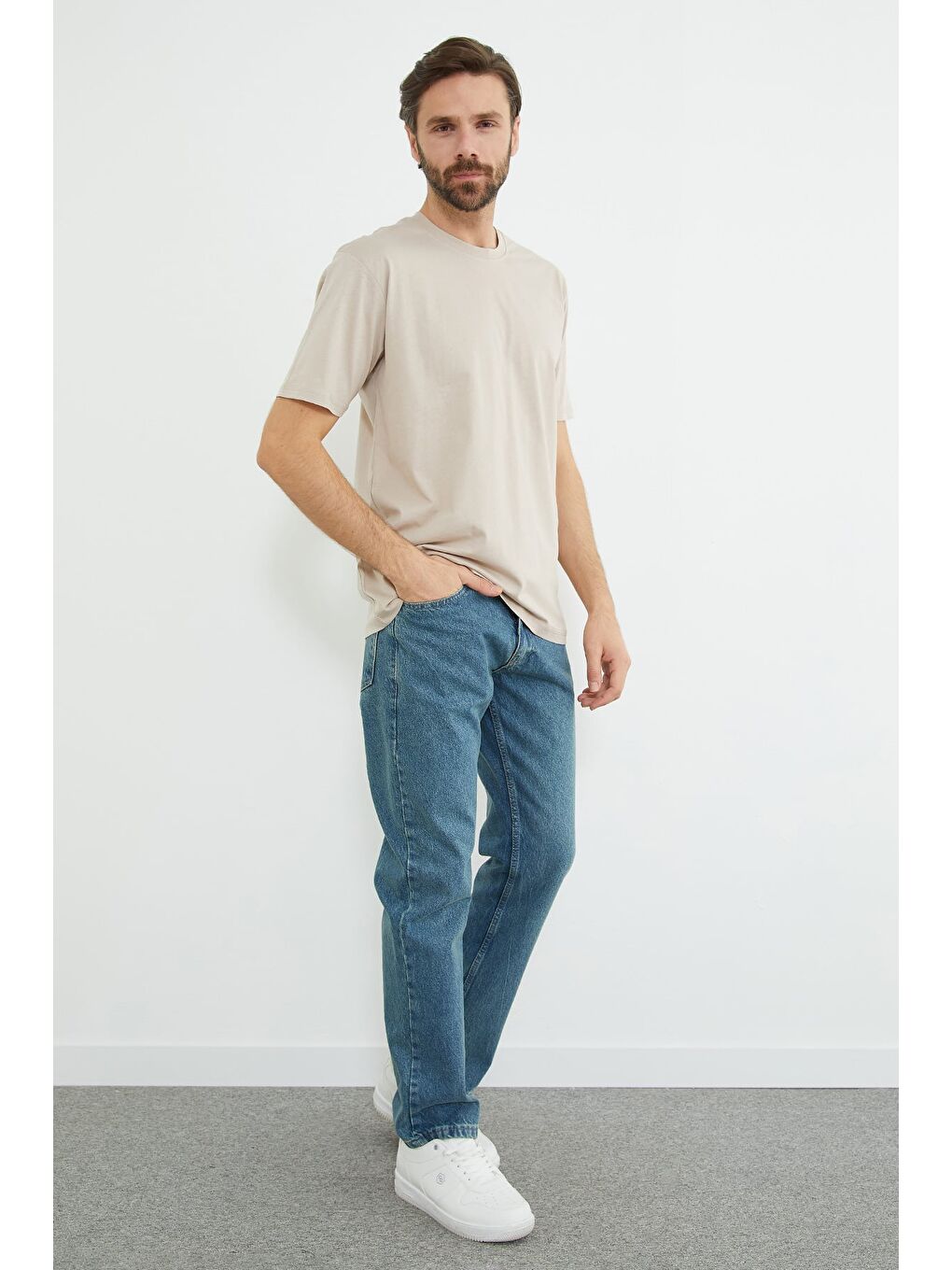 Bej Basic Bisiklet Yaka Tişört-3