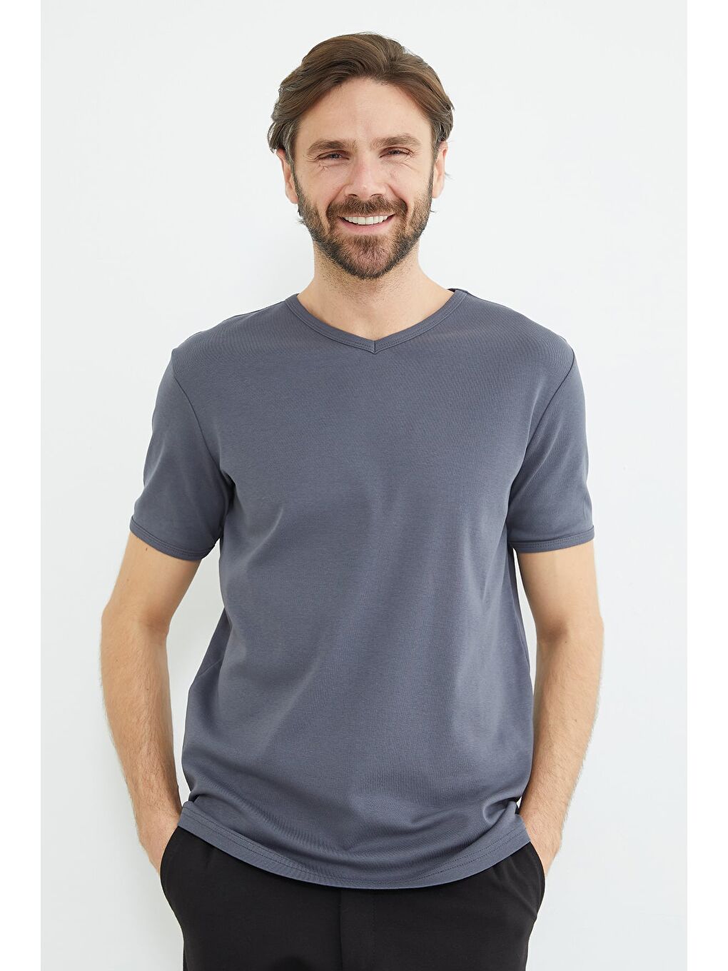 Antrasit Basic Ribanalı V Yaka Tişört-4