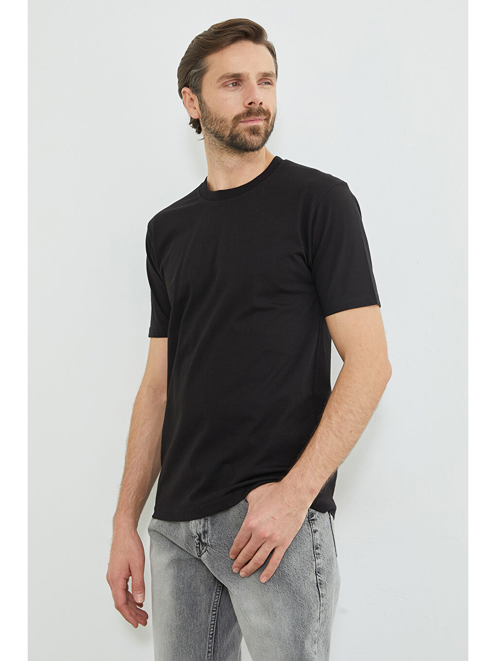 Siyah Basic Bisiklet Yaka Tişört-2