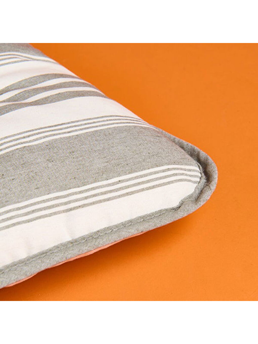 Lila Soft Pute Sandalye Minderi - Ekru / Yeşil - 43x43 cm-2