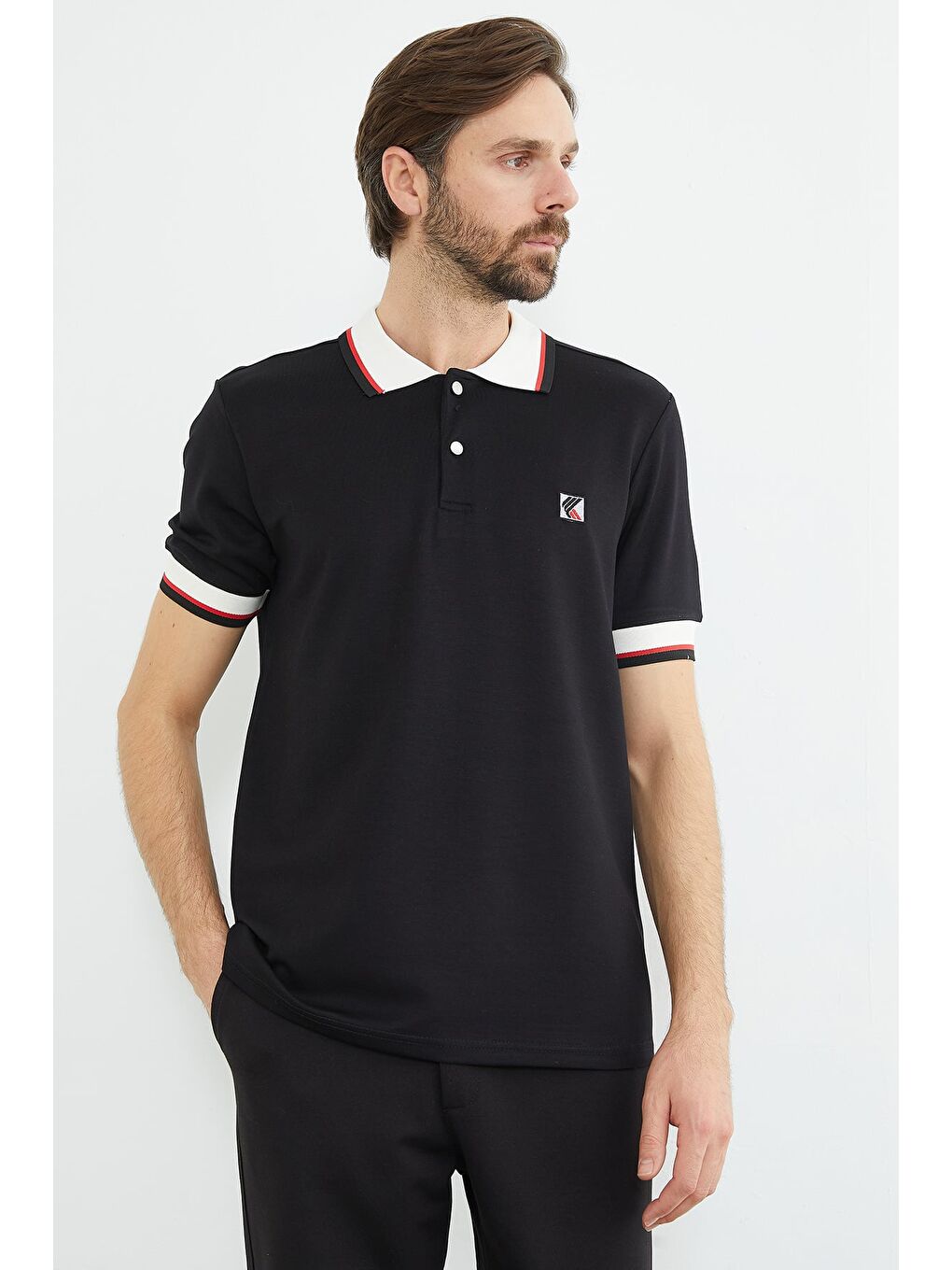 Siyah Ribanalı Polo Yaka Yarım Düğmeli Modal Tişört-1