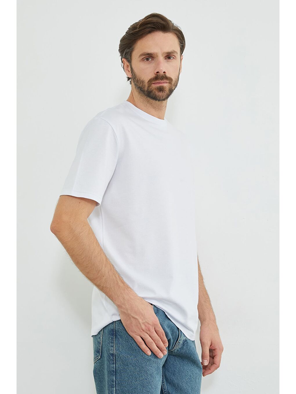 Beyaz Oxford Kumaş Bisiklet Yaka Tişört-4