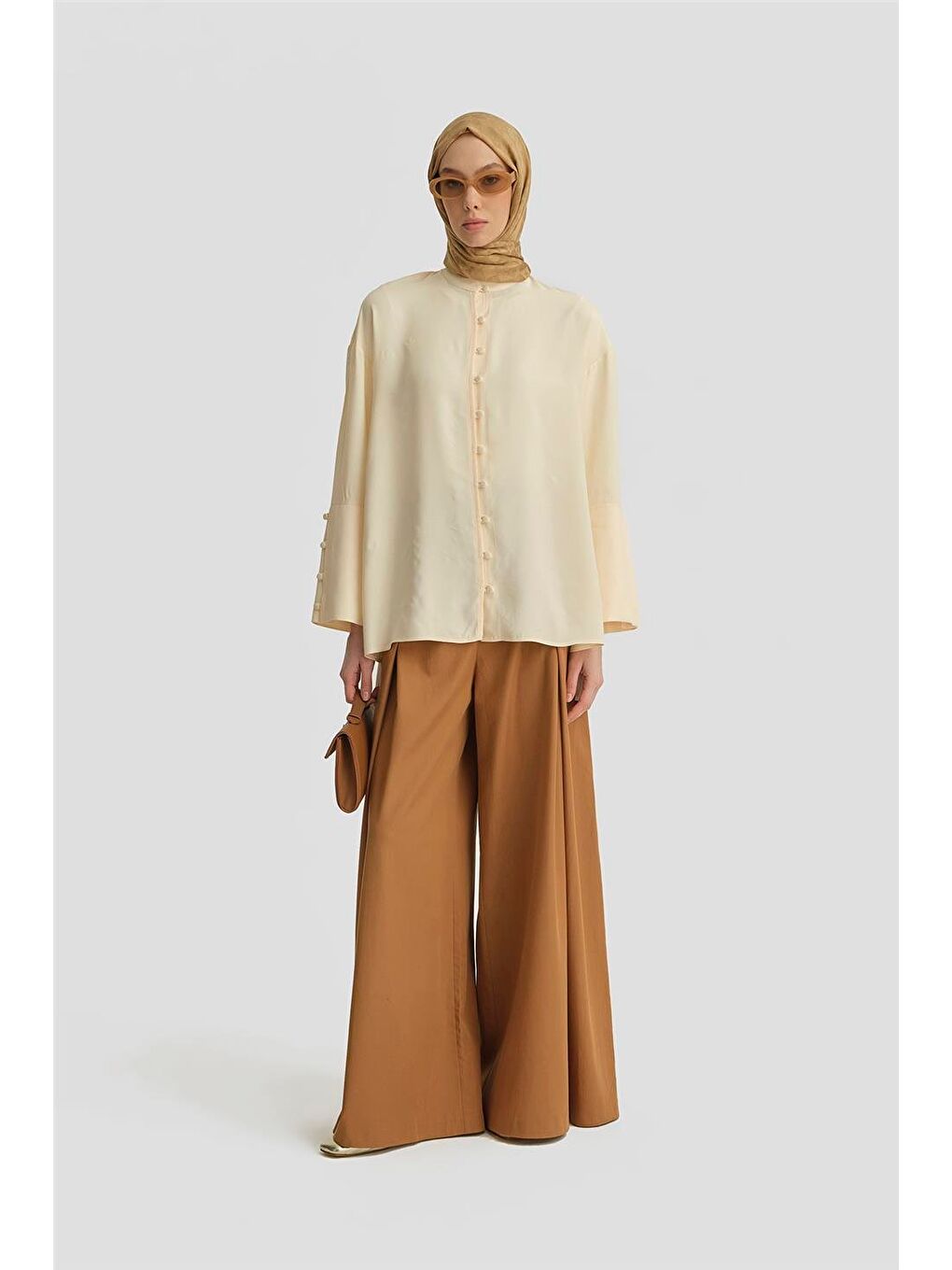 Bej Büyük Manşetli Gömlek 25Y3702 Aytaşı