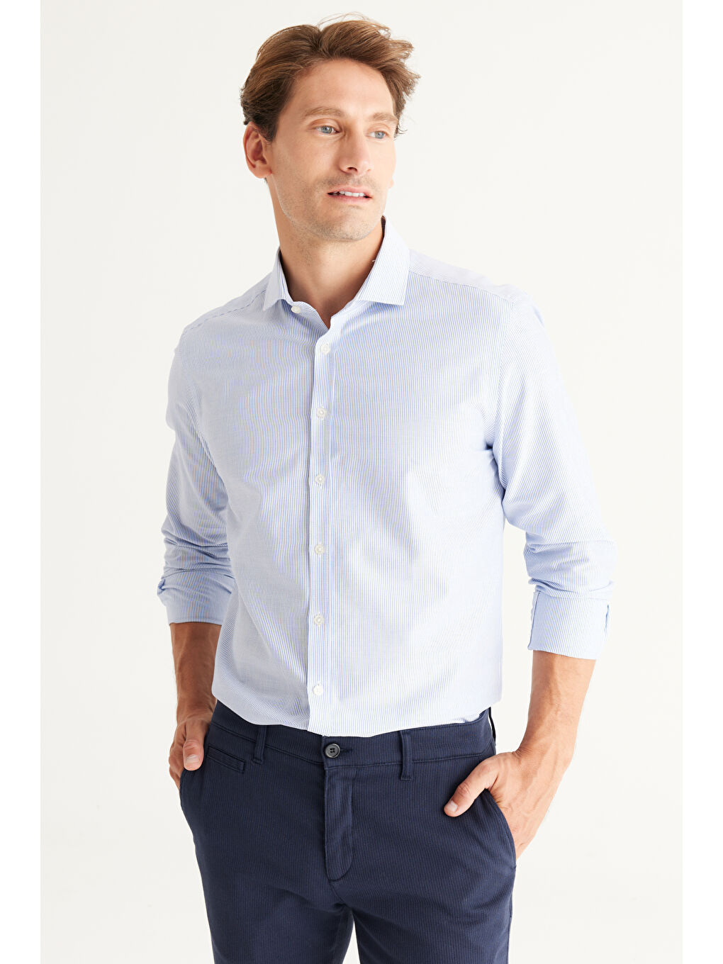 Erkek Beyaz-Lacivert Slim Fit Dar Kesim Küçük İtalyan Yaka %100 Pamuk Armürlü Gömlek-5