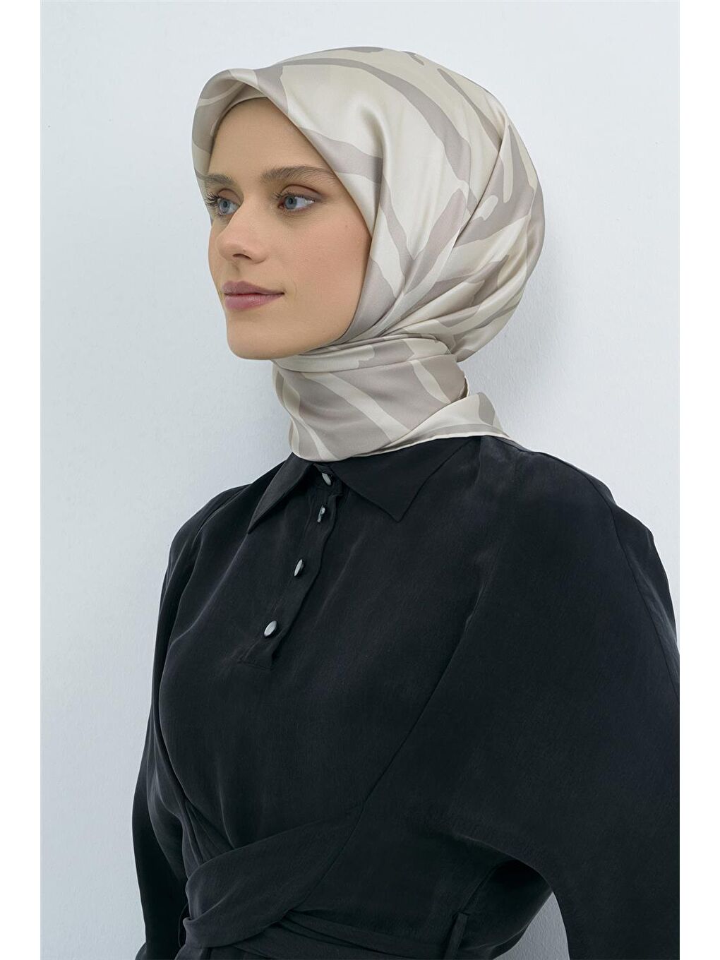 Bej Saf İpek Sura Eşarp 9554D 57-3