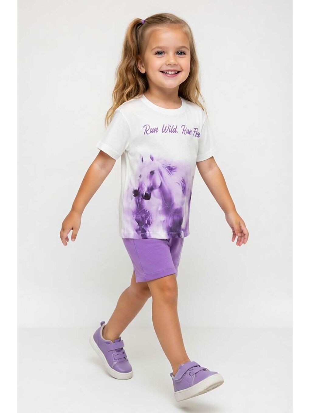 Kız Çocuk Run Wild Yazı ve At Baskılı Lila Şortlu Takım-1