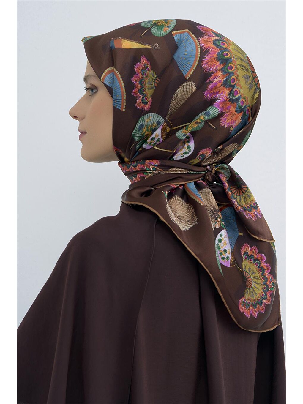 Kahverengi Saf İpek Sura Eşarp 9532D 81-2