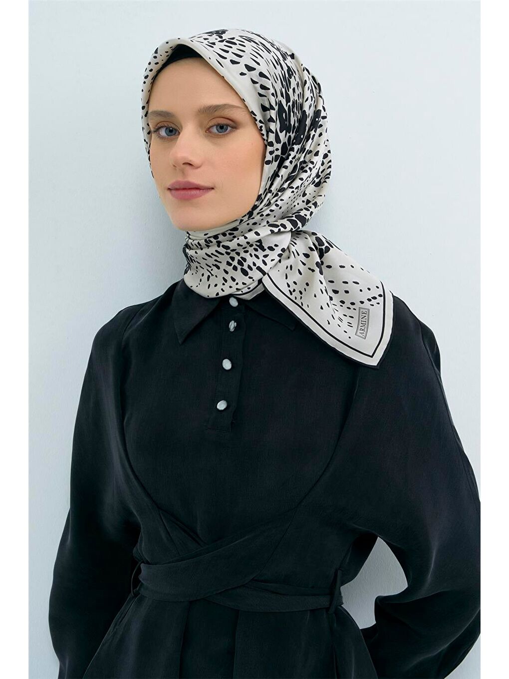 Ekru Saf İpek Twill Eşarp 9552D 81-3