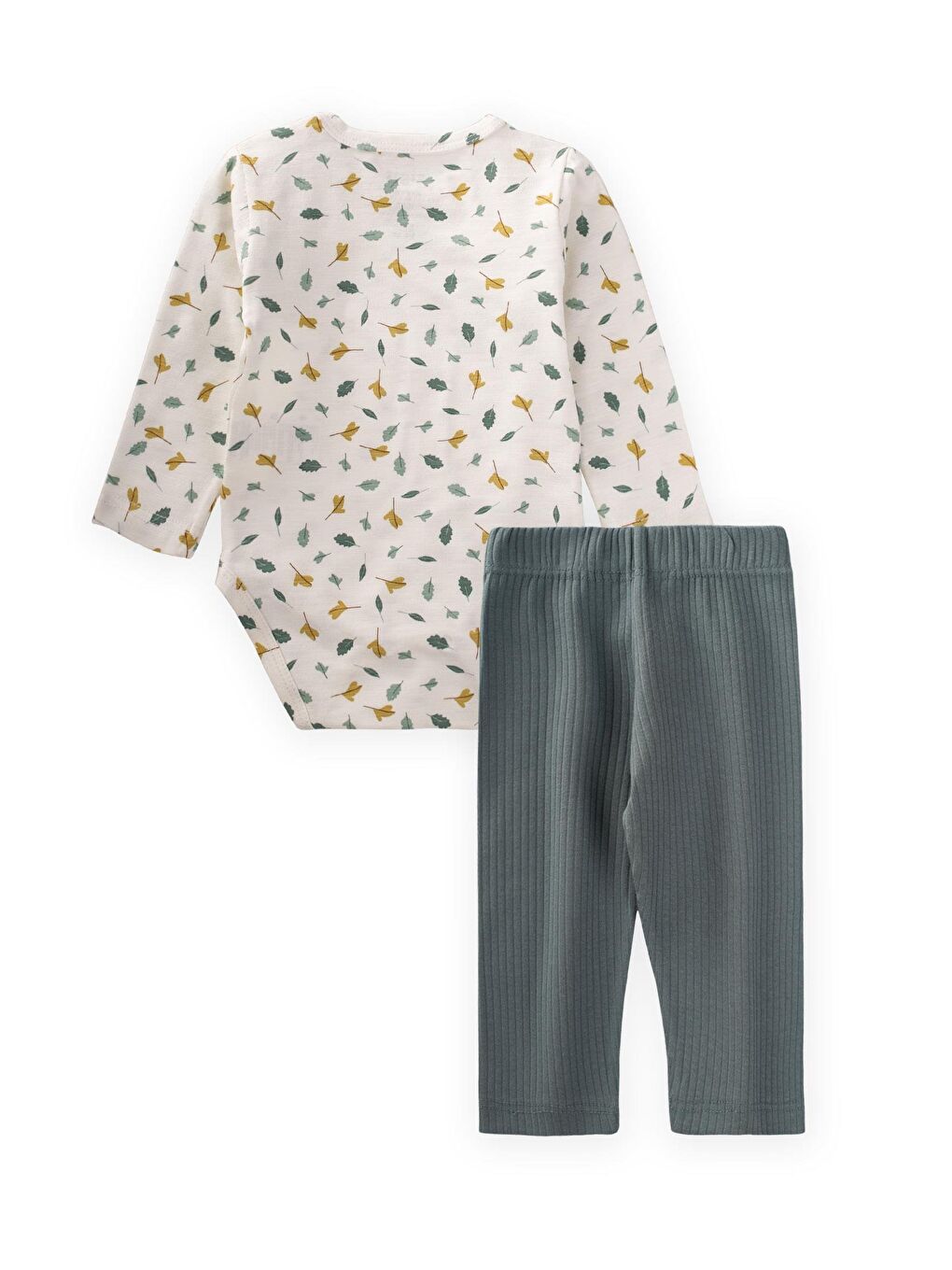 Beyaz Kız Çocuk Desenli Takım-1