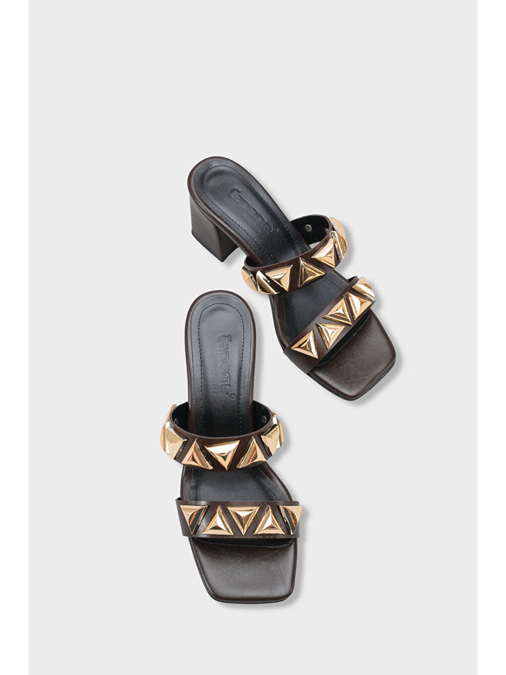 Kahverengi Aubrie Küt Burunlu Metal Aksesuarlı Orta Topuklu Kadın Terlik-5