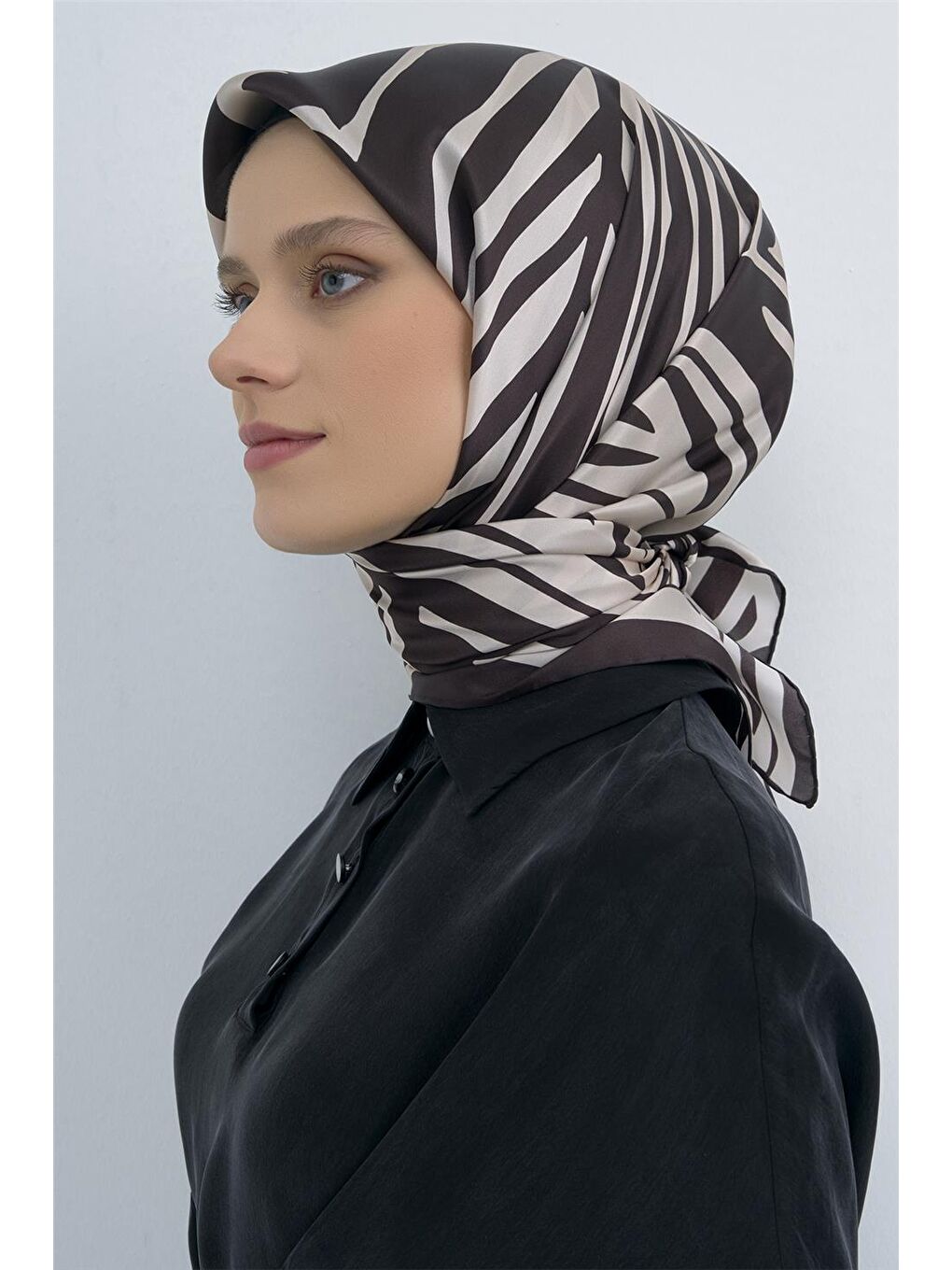 Kahverengi Saf İpek Twill Eşarp 9550D 33-1