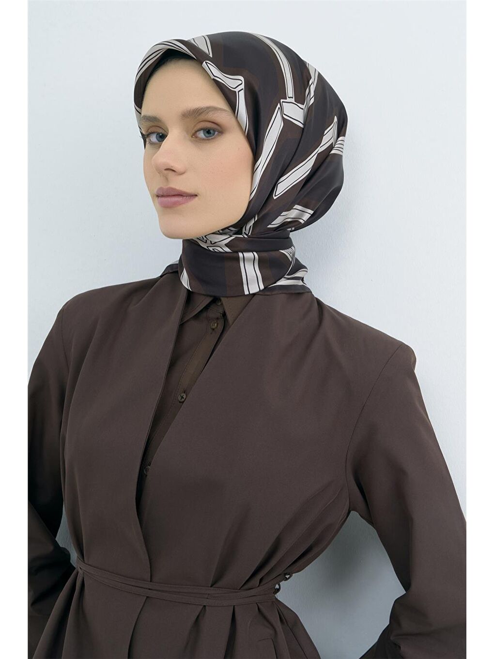 Kahverengi Saf İpek Sura Eşarp 9547D 81-3