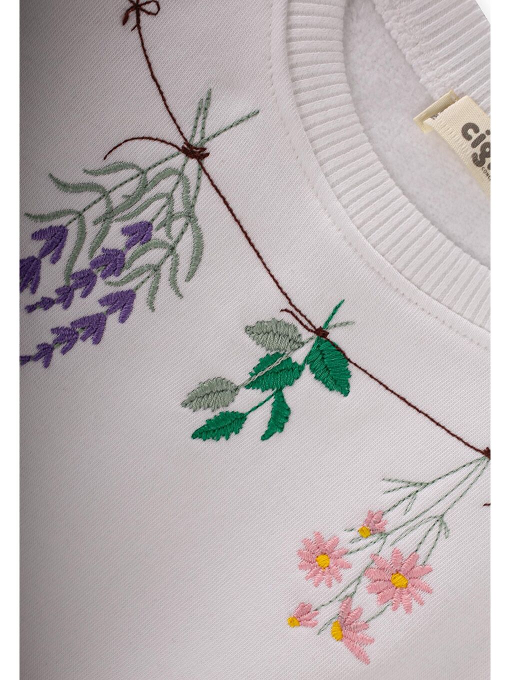 Çiçek Nakışlı Sweatshirt Takım 1-10 Yaş Beyaz-2