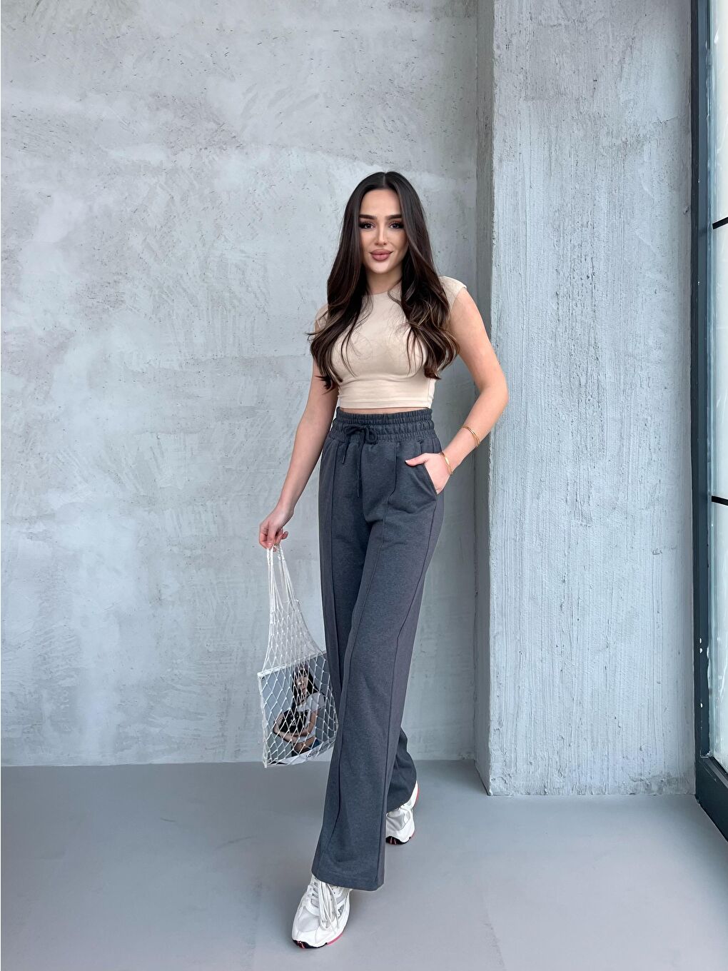 Siyah-Antrasit Kadın Mevsimlik Salaş Geniş Paça Yüksek Bel 2'li Eşofman Altı-3