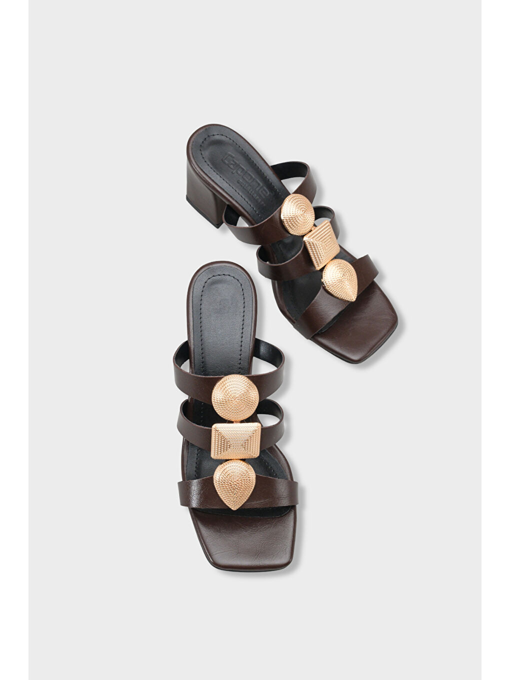 Kahverengi Lacey Küt Burunlu Metal Aksesuarlı Orta Topuklu Kadın Terlik-5