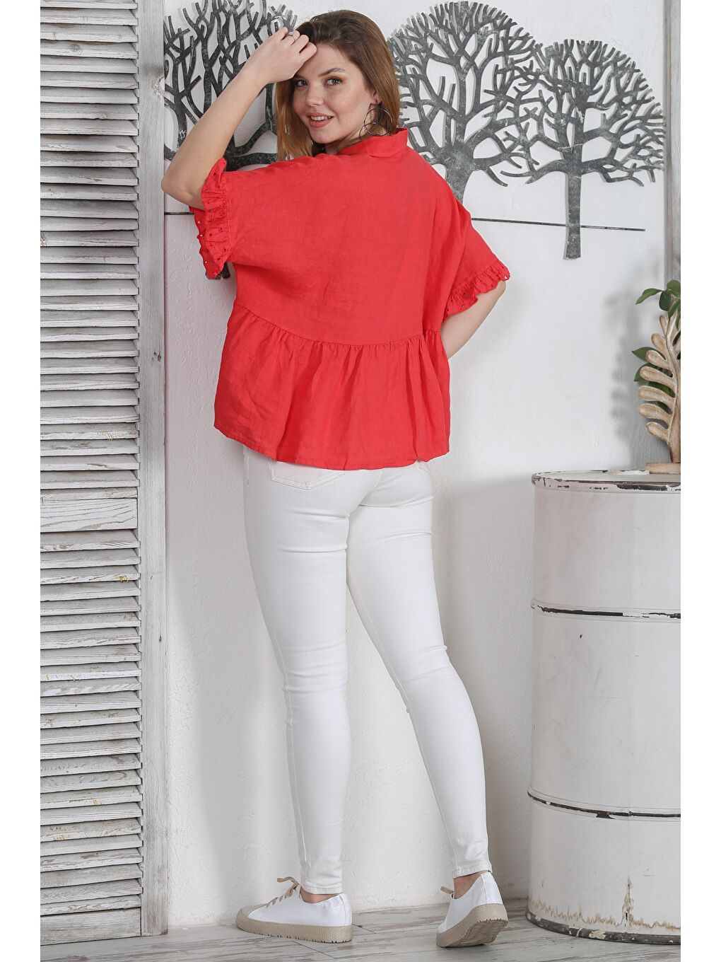 İtalyan Kırmızı Gömlek Yaka Fırfırlı Kol Sedef Düğmeli Dokuma Geniş Kesim Casual Keten Bluz-6