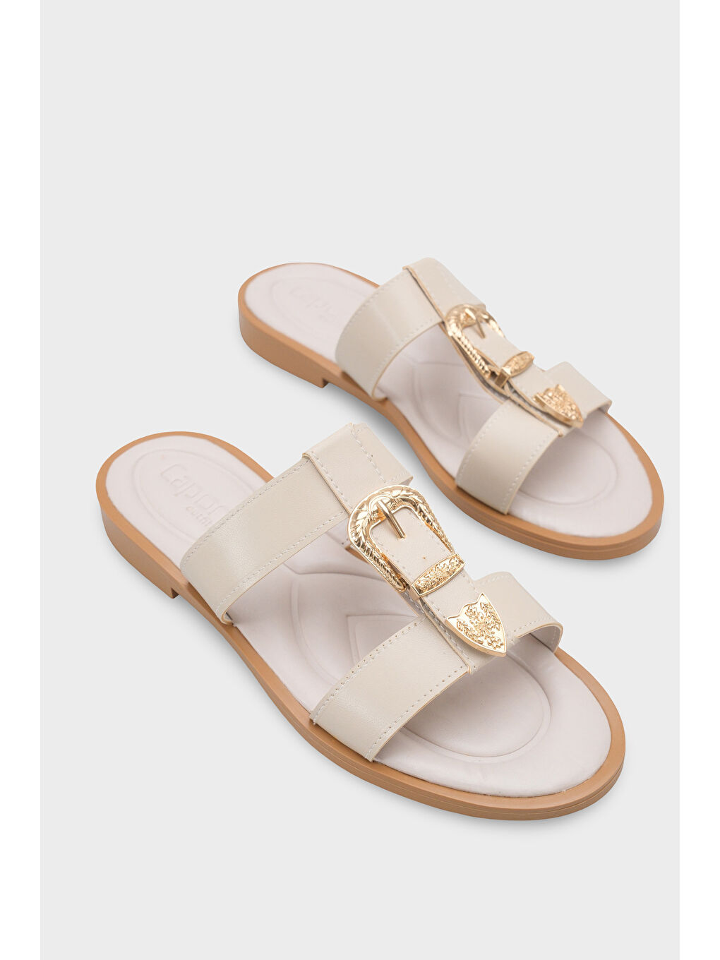 Bej Brynn Metal Tokalı Düz Topuklu Kadın Terlik-1